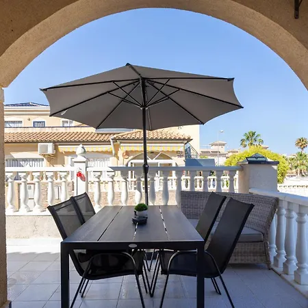 Elche Villa Dehesa de Campoamor (Orihuela Costa)
