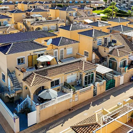 ヴィラ Elche *
